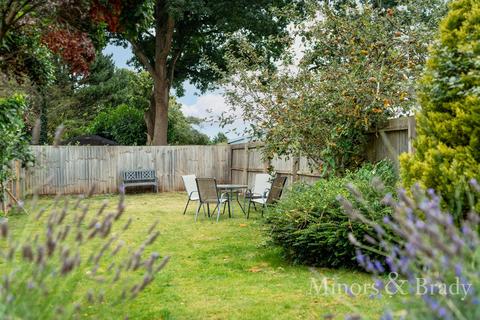 3 bedroom house to rent, Hempstead Road, Holt, NR25