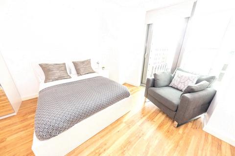 1 bedroom property to rent, The Tower, 19 Plaza Boulevard, Liverpool, L8