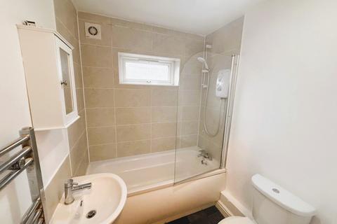 2 bedroom terraced house to rent, Linden Road, Ecclesfield