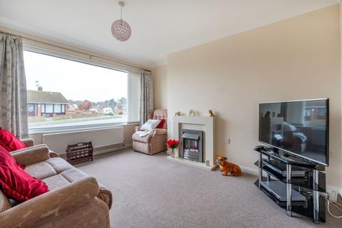 2 bedroom detached bungalow for sale, Seafield Road South, Caister-On-Sea