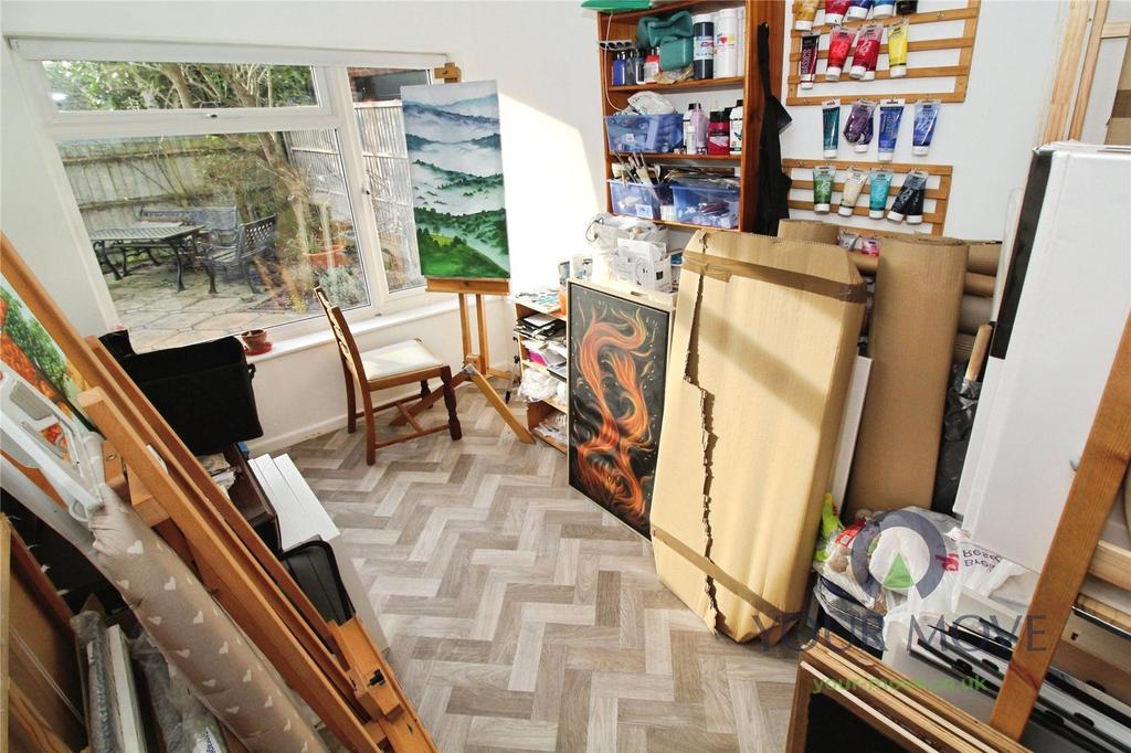 Bedroom 4/Office
