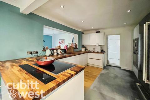 undefined, AVAILABLE WITH NO DEPOSIT Bedhampton Hill Havant PO9