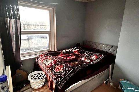 2 bedroom terraced house for sale, Seed Row, Bierley Lane, Bierley, West Yorkshire, BD4
