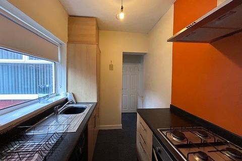 2 bedroom terraced house to rent, Stranton Street,
