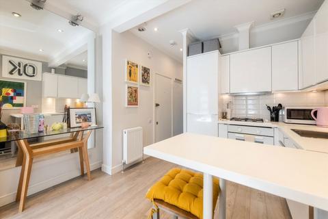 2 bedroom flat for sale, Loveridge Road, London NW6
