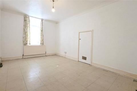 1 bedroom apartment for sale, Evergreen Court, Grange Avenue, Wickford, Essex, SS12