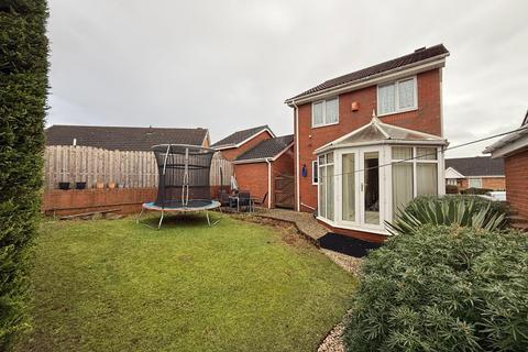 3 bedroom detached house for sale, Spen View, Dewsbury Moor, Dewsbury