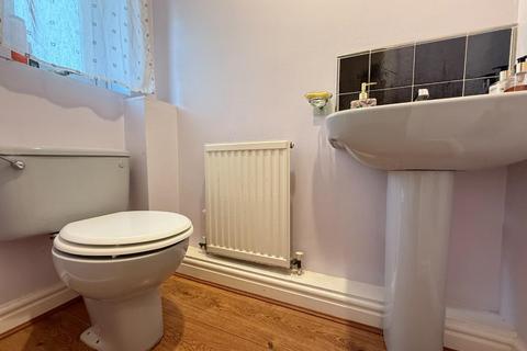 3 bedroom detached house for sale, Spen View, Dewsbury Moor, Dewsbury