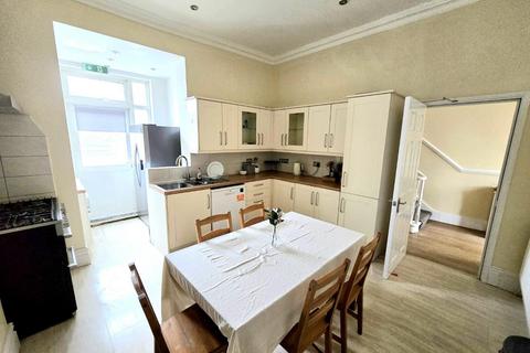 undefined, Gubyon Avenue, Herne Hill, London, SE24