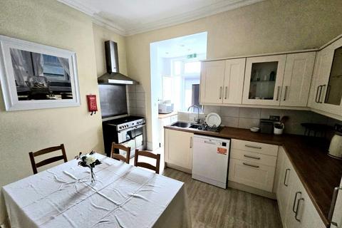 undefined, Gubyon Avenue, Herne Hill, London, SE24