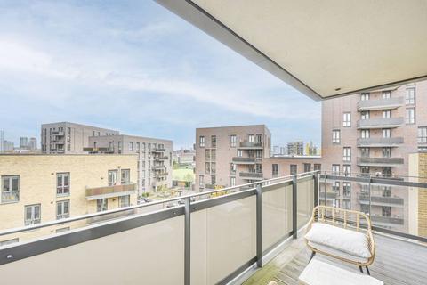 2 bedroom flat for sale, 17 Nellie Cressall Way, London E3