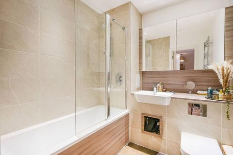 2 bedroom flat for sale, 17 Nellie Cressall Way, London E3