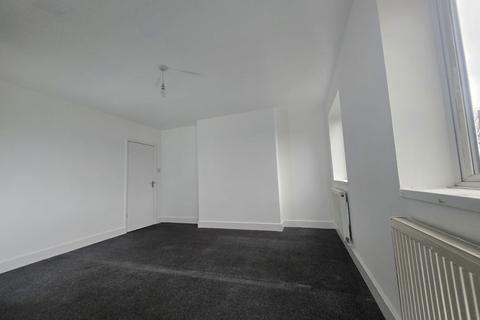 3 bedroom flat to rent, Great Cambridge Road, London N18