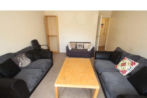 3 bedroom apartment to rent, Duff Street, Dalry, Edinburgh, EH11