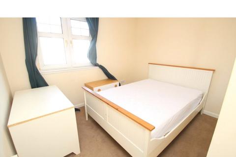 3 bedroom apartment to rent, Duff Street, Dalry, Edinburgh, EH11