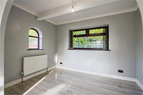3 bedroom bungalow for sale, Stockwell Drive, West Yorkshire WF17