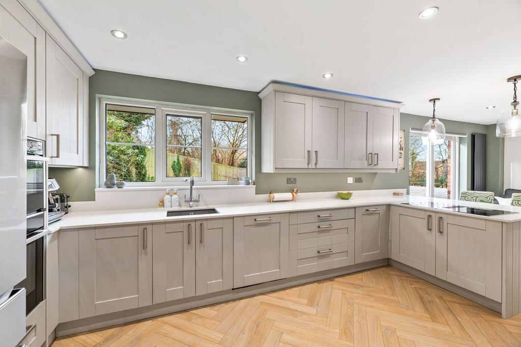 Kitchen/Breakfast Room