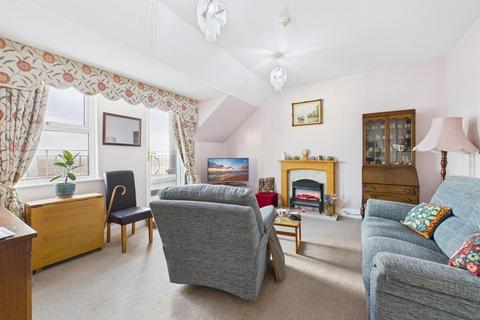 2 bedroom flat for sale, South Marine Drive, Bridlington