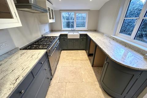 4 bedroom semi-detached house to rent, Marlborough Road, Ipswich IP4