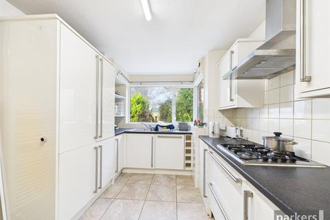5 bedroom detached house for sale, Woodford Close, Reading RG4