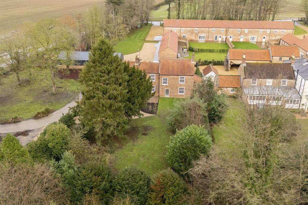 Sutton Farm Externals 3.jpg