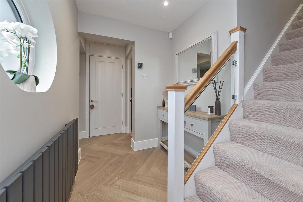 80 Boundary Lane-10.jpg