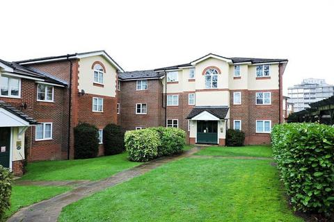 1 bedroom flat to rent, Alexandra Park, Queen Alexandra Road, High Wycombe, HP11
