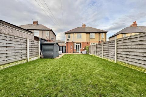 3 bedroom semi-detached house for sale, Long Lane, Dalton, Huddersfield, HD5 9SH