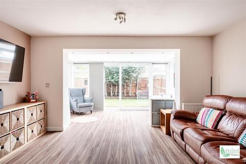 undefined, Pyle Close, Addlestone KT15