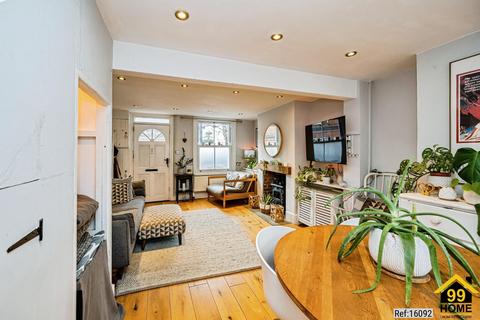 3 bedroom terraced house for sale, Park Street, Thame, Oxfordshire, OX9
