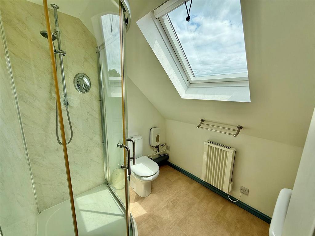 Shower Room.jpg