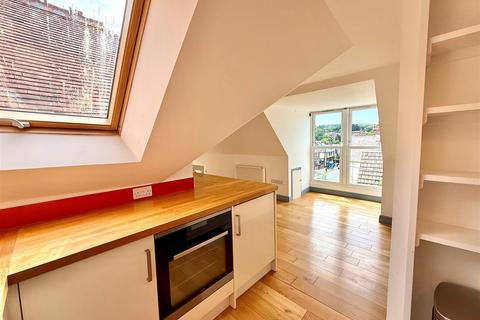 2 bedroom apartment for sale, Totland Bay, isle of Wight