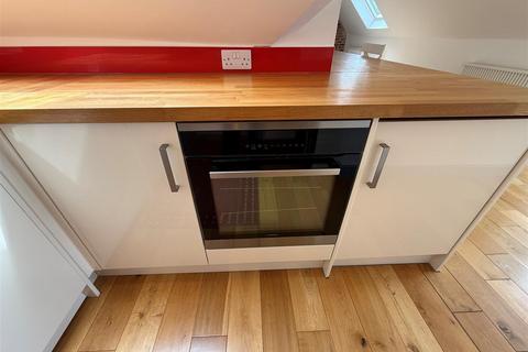 2 bedroom apartment for sale, Totland Bay, isle of Wight