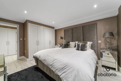 1 bedroom apartment for sale, High Timber Street, City of London, EC4V