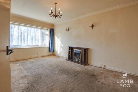 2 bedroom flat for sale, Chapman Road, Essex CO15