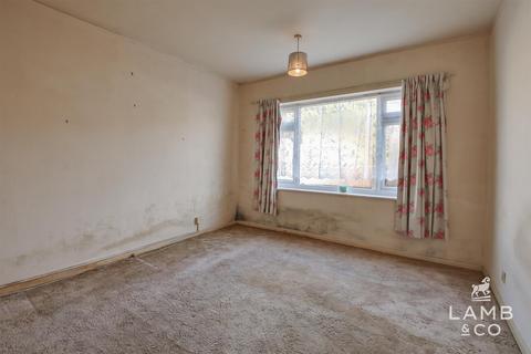 2 bedroom flat for sale, Chapman Road, Essex CO15