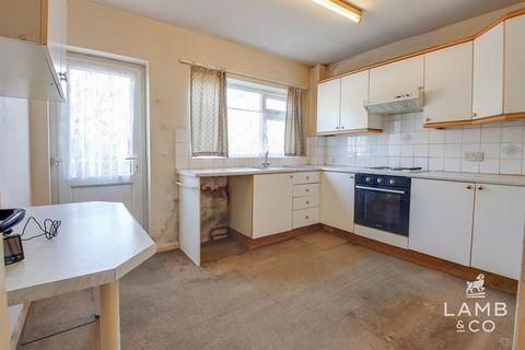 2 bedroom flat for sale, Chapman Road, Essex CO15