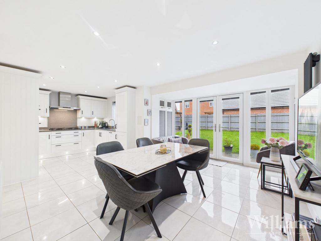 Kitchen/ Diner