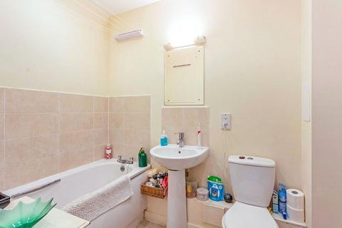 2 bedroom flat for sale, Kender Street, London SE14