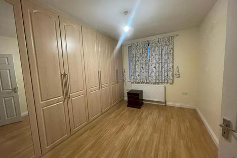 1 bedroom flat to rent, Eastcote Lane, Harrow HA2