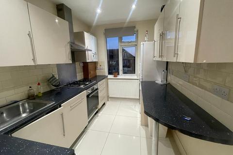 1 bedroom flat to rent, Eastcote Lane, Harrow HA2