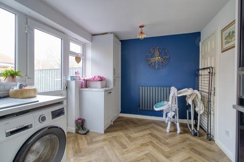 2 bedroom terraced house for sale, Hawfinch Close, Covingham