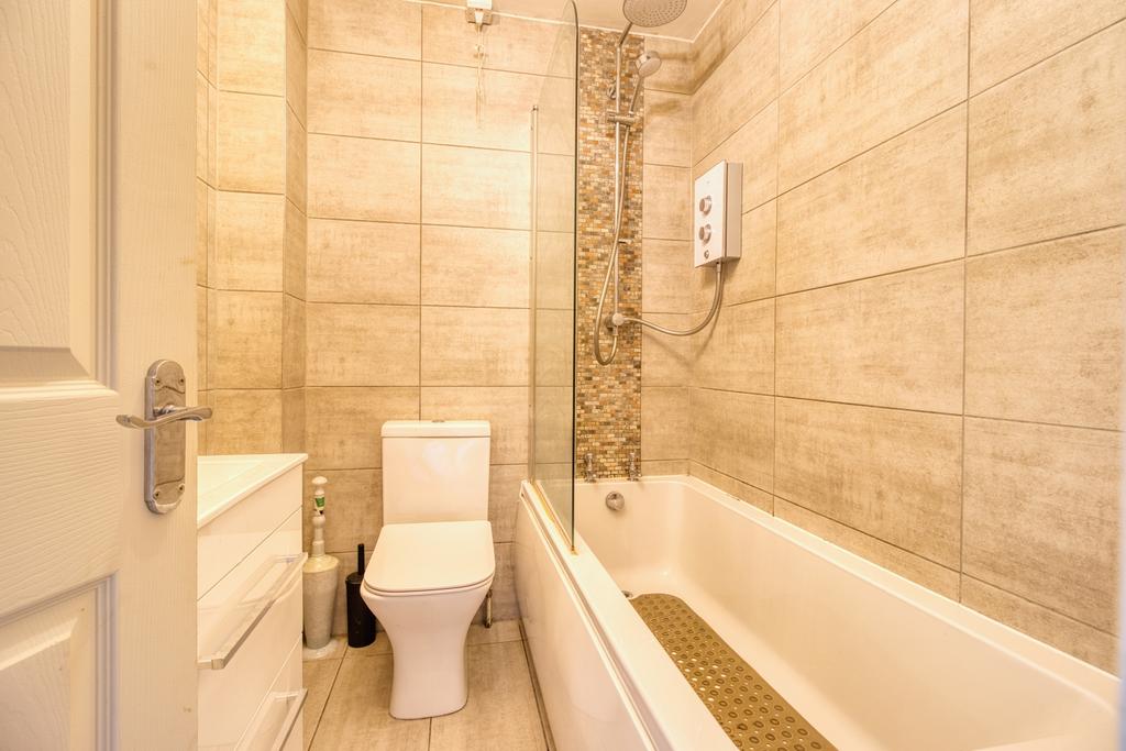 Bathroom - Ewe Move Swindon South