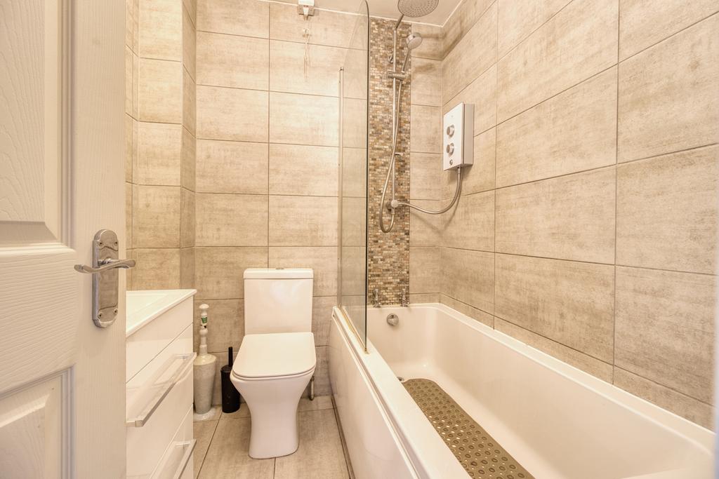 Bathroom - Ewe Move Swindon South