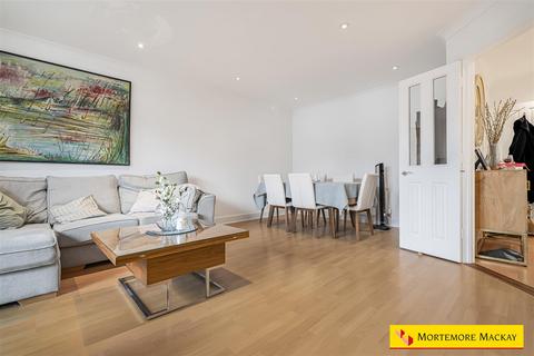 2 bedroom apartment for sale, Green Dragon Lane, London