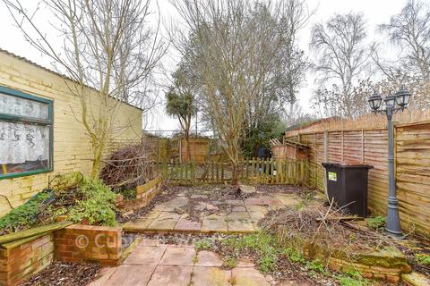 3 bedroom terraced house for sale, Parkhouse Farm Way, Havant, Hampshire