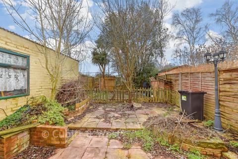 3 bedroom terraced house for sale, Parkhouse Farm Way, Havant, Hampshire