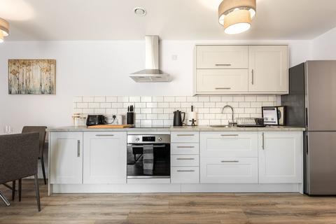 undefined, Luna, Fifth Avenue, York, YO31