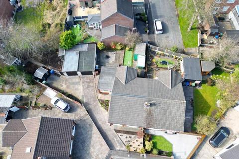 3 bedroom bungalow to rent, Dalkeith Road, Hindley Green