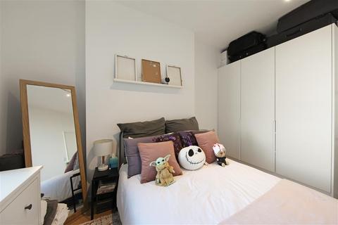 1 bedroom flat for sale, London SE3